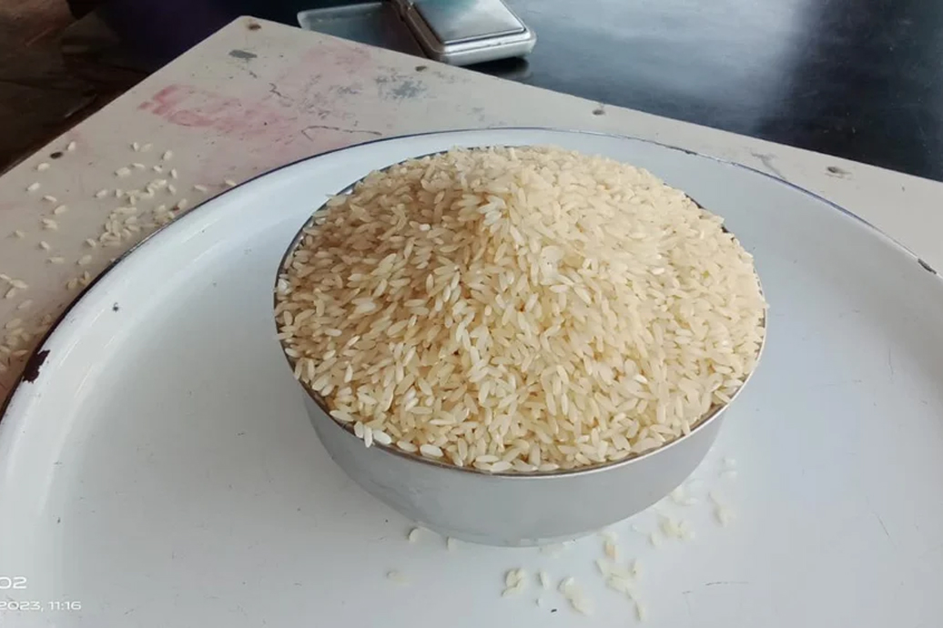 White Dosa Rice Manufacturer, Wholesaler & Exporter in UP, Uttarakhand, Delhi, Haryana & India